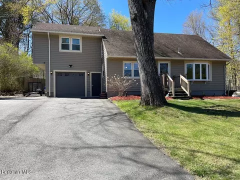 249 Hancock Rd, Pittsfield, MA 01201