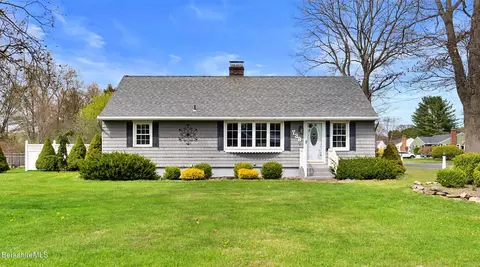 739 Williams St, Pittsfield, MA 01201
