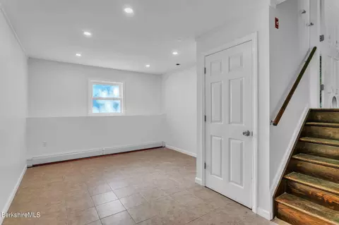 Living - 449 High St Hill Rd, Windsor, MA 01270 photo 8 of 8