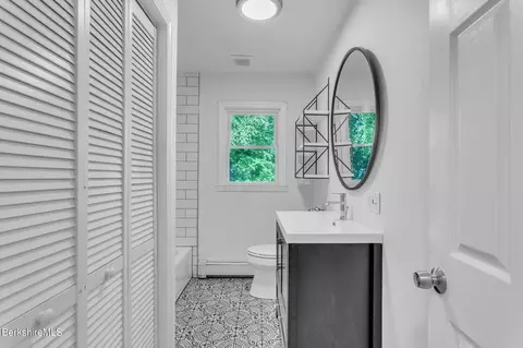 Bath - 449 High St Hill Rd, Windsor, MA 01270 photo 1 of 3