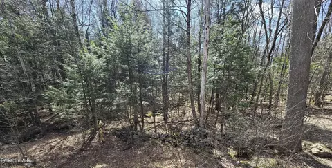 Jacobs Ladder Rd, Becket, MA 01223