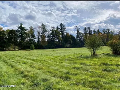 365 Churchill St, Pittsfield, MA 01201