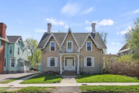 39-41 Bartlett Ave, Pittsfield, MA 01201