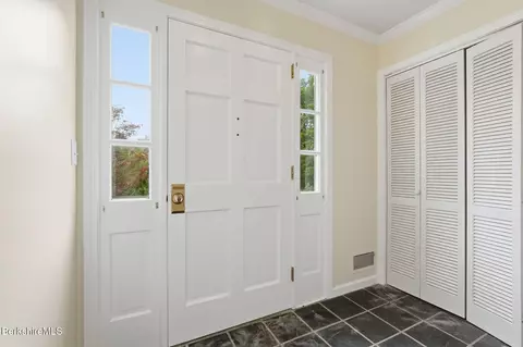 Entry Way - 98 N Rd, Monroe, MA 01350 photo 1 of 2