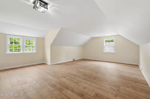 Bedroom - 98 N Rd, Monroe, MA 01350 photo 5 of 6