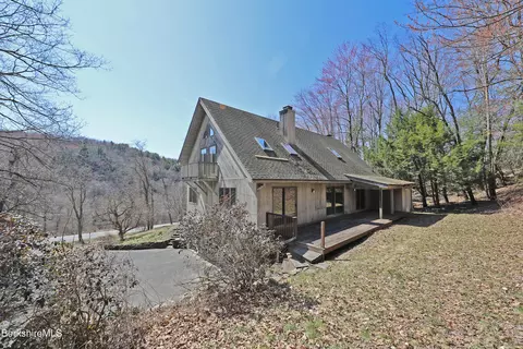 519 Kirchner Rd, Dalton, MA 01226