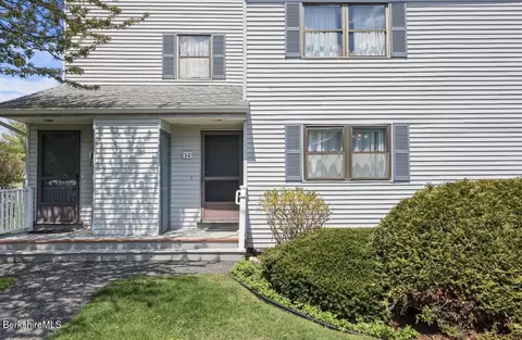 3 Rolling #2, Lenox, MA 01240