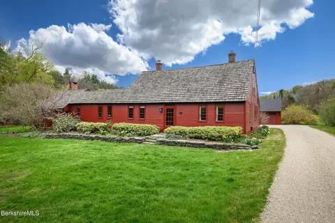 1385 Main St, Williamstown, MA 01267