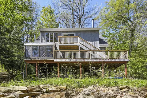 173 King Richard Dr, Becket, MA 01223