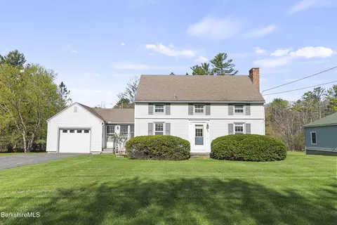 194 Eleanor Rd, Pittsfield, MA 01201