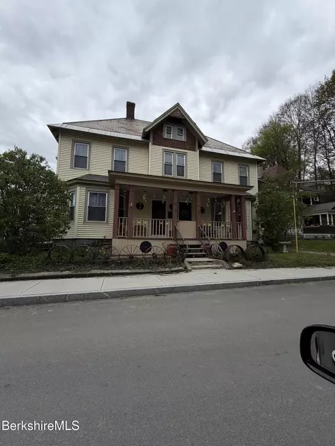 29-31 Chase Ave, North Adams, MA 01247