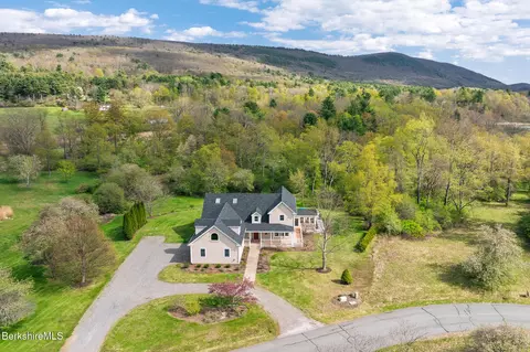 5 Silver Mine Ln, West Stockbridge, MA 01266