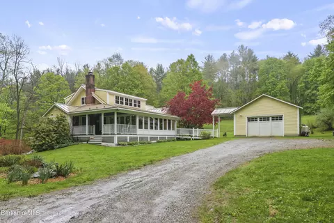 9 Prospect Lake Rd, Egremont, MA 01230