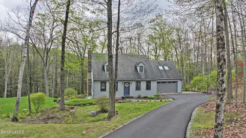 7 Stonebridge Way, Tyringham, MA 01264