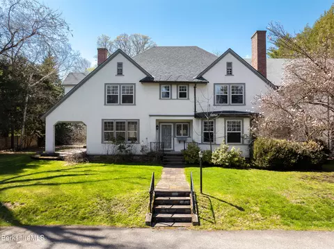 Exterior - 111 Park St, Williamstown, MA 01267 photo 4 of 9