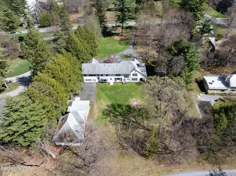 View/Area - 111 Park St, Williamstown, MA 01267 photo 1 of 3