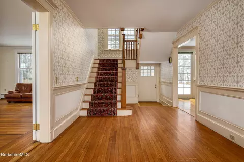 Entry Way - 111 Park St, Williamstown, MA 01267 photo 3 of 5