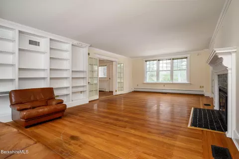 Living - 111 Park St, Williamstown, MA 01267 photo 3 of 5