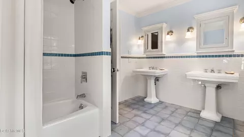 Bath - 37 Main Rd, Tyringham, MA 01264 photo 5 of 7