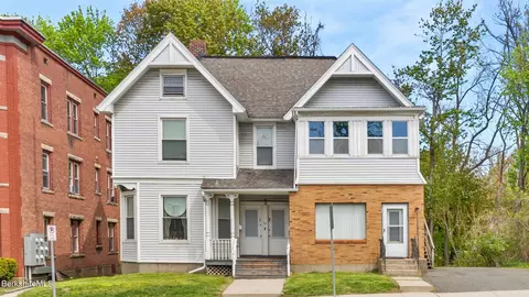 50 W Housatonic St, Pittsfield, MA 01201
