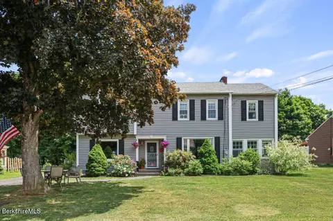 33 Eleanor Rd, Pittsfield, MA 01201