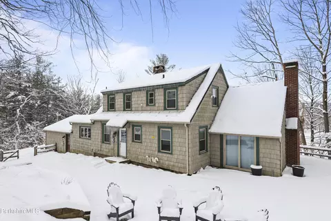 35 Tamarack Rd, Pittsfield, MA 01201