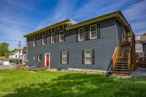 35 Main St, West Stockbridge, MA 01266