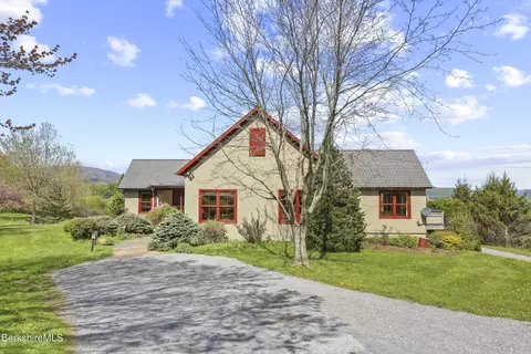821 Pattison Rd, North Adams, MA 01247