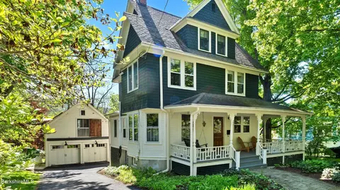 7 Brainard Ave, Great Barrington, MA 01230