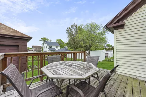 Exterior - 142 Benedict Rd, Pittsfield, MA 01201 photo 2 of 6