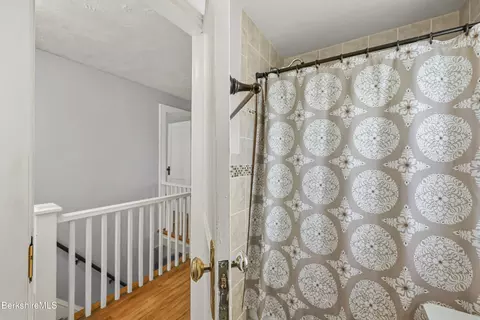 Entry Way - 142 Benedict Rd, Pittsfield, MA 01201 photo 3 of 3