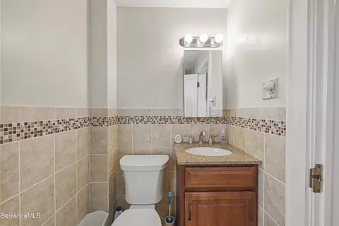 Bath - 142 Benedict Rd, Pittsfield, MA 01201 photo 2 of 2