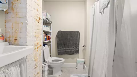 Bath - 465 Chapel St, Lee, MA 01238 photo 5 of 10