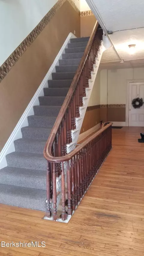 Entry Way - 465 Chapel St, Lee, MA 01238 photo 3 of 3