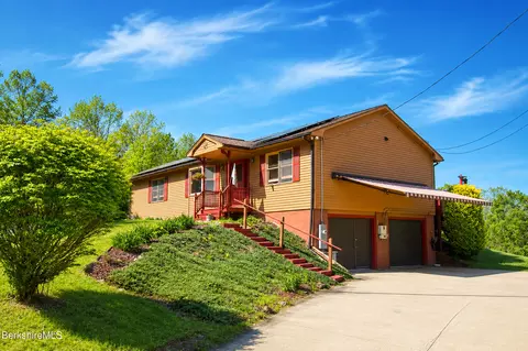 222 Brough Rd, Cheshire, MA 01225