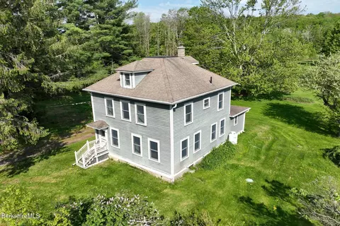 86 Miner Rd, Lanesborough, MA 01237