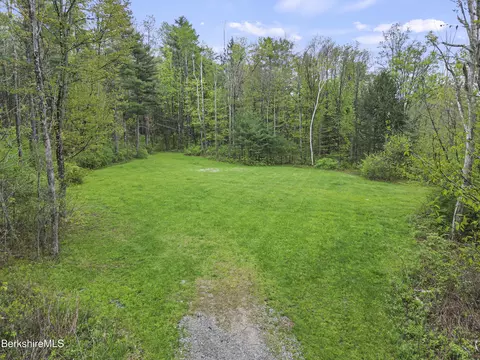 286 Lee Rd, Lenox, MA 01240 photo 14