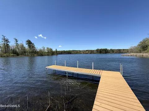 280 Lee Rd, Lenox, MA 01240