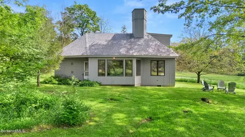 215 Old Stockbridge Rd, Lenox, MA 01240