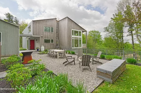 103 Long View Dr, Becket, MA 01223