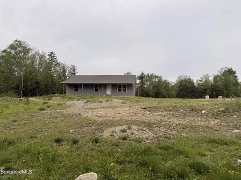 Exterior - 15 Haskell Rd, Peru, MA 01235 photo 4 of 8