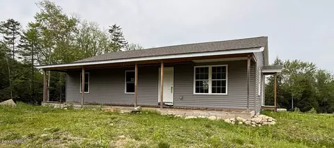 15 Haskell Rd, Peru, MA 01235