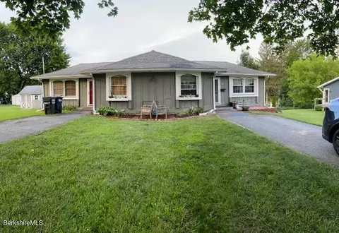 80-82 Prospect St, Lee, MA 01238