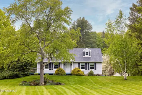 5 Taconic Ln, Egremont, MA 01230