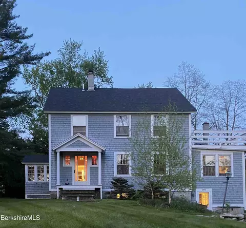132 White Oaks Rd, Williamstown, MA 01267