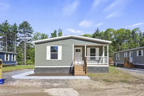 395 Cheshire Rd #102, Pittsfield, MA 01201