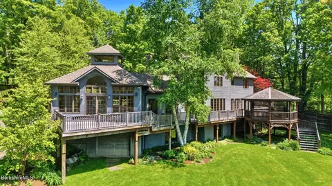 765 Canaan Rd, Richmond, MA 01254