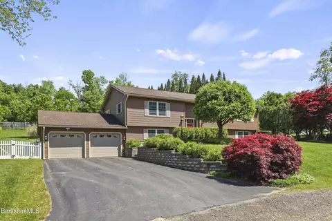 12 Wenzel Ter, Adams, MA 01220