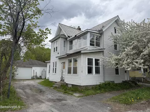 141 Dewey Ave, Pittsfield, MA 01201