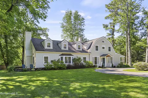 214 Gale Rd, Williamstown, MA 01267